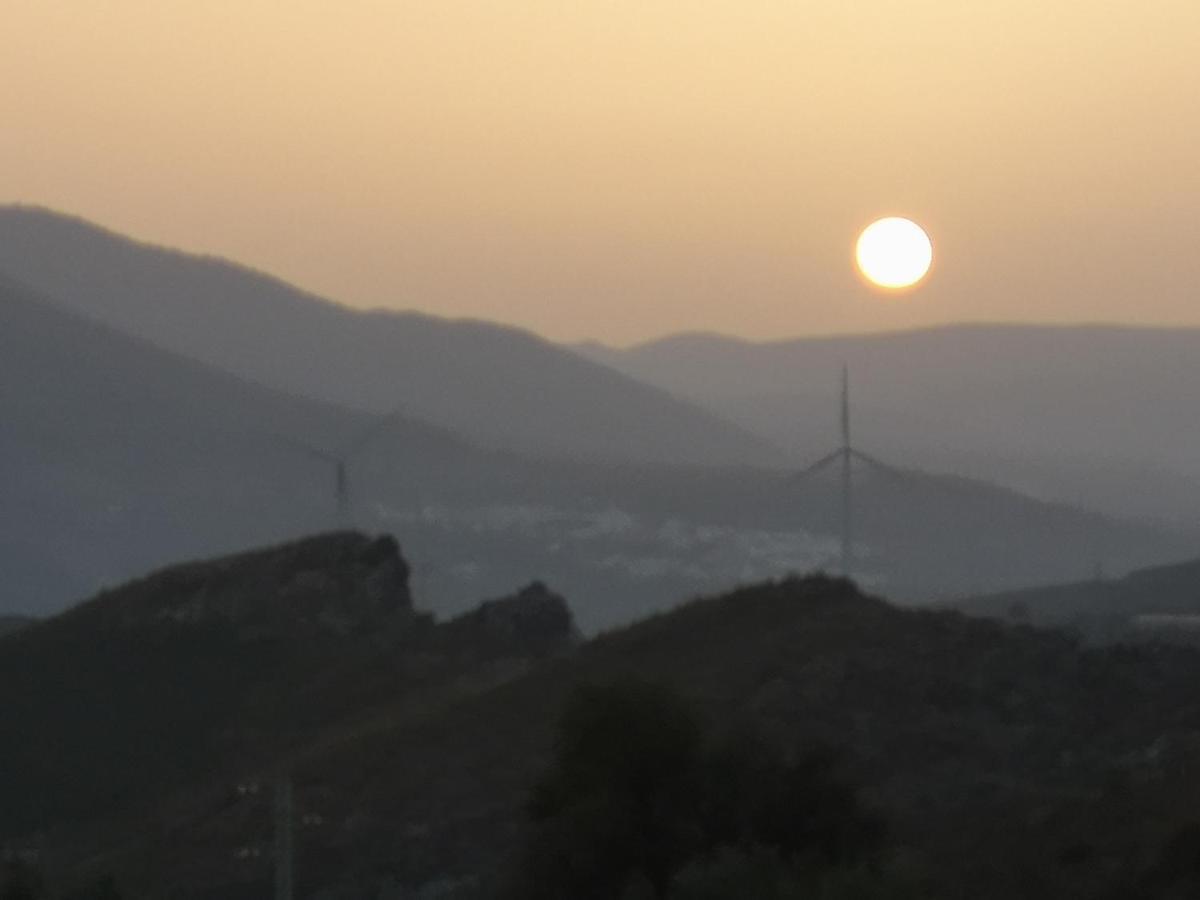 Cortijo Samadhi Guest House ลันจารอน ภายนอก รูปภาพ